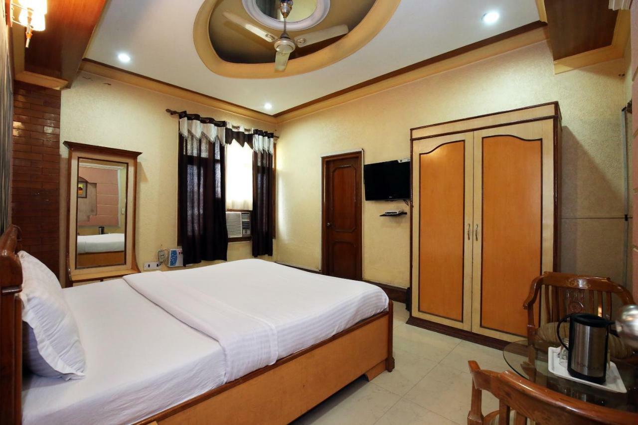 Capital O 10990 Hotel Gobind Regency Zirakpur Zewnętrze zdjęcie