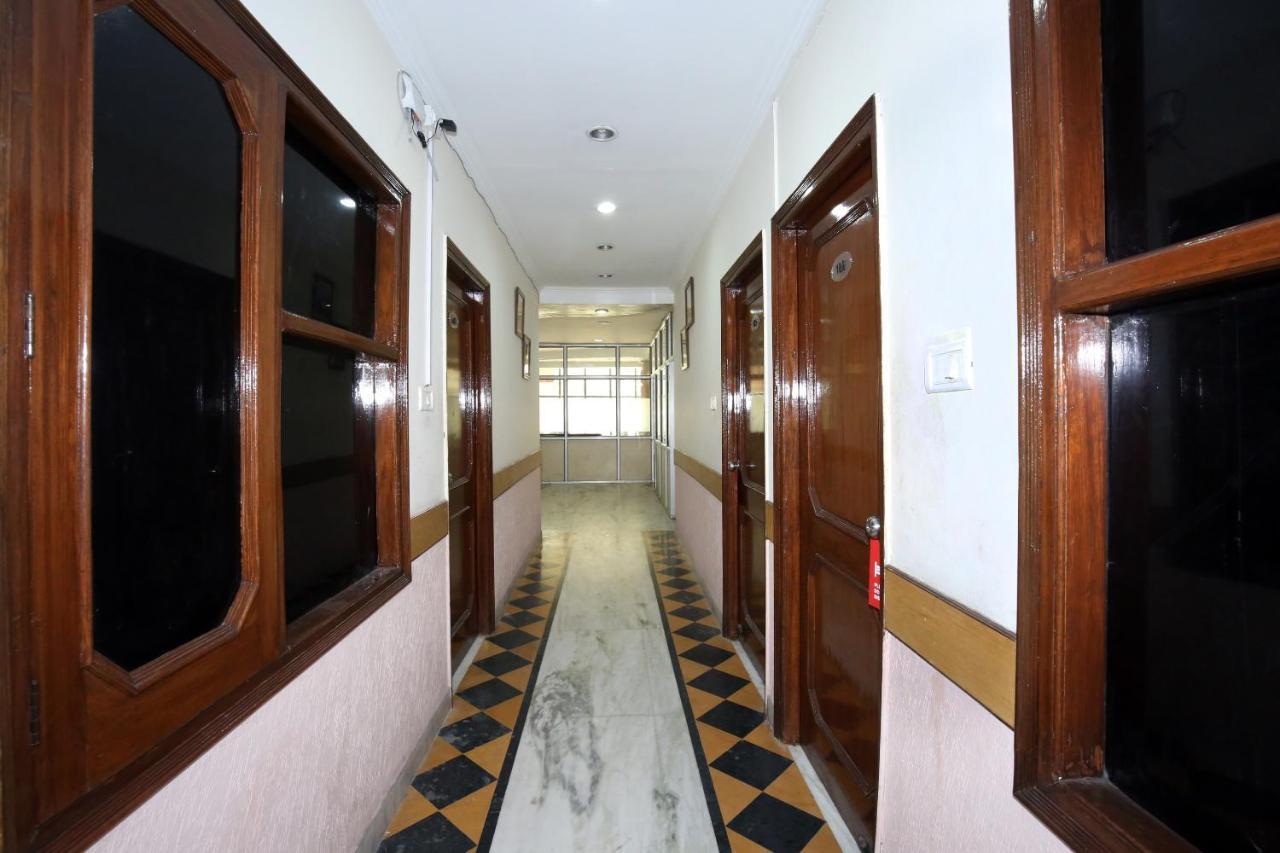 Capital O 10990 Hotel Gobind Regency Zirakpur Zewnętrze zdjęcie